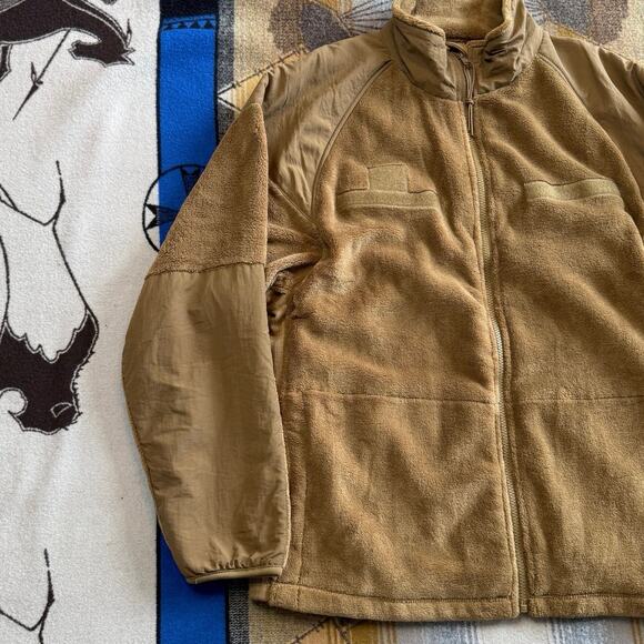 US Military Gen III Cold Weather Fleece Jacket Coyote Brown Large Regular - Picture 6 of 9